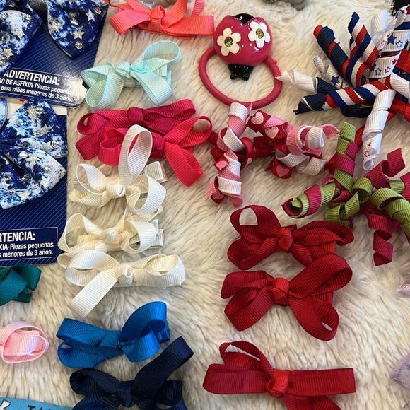 Bundle of little girls bows and barrettes pony tail holders hair ties - Picture 4 of 13